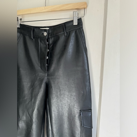 Aritzia Wilfred modern cargo vegan leather pants - Picture 6 of 8